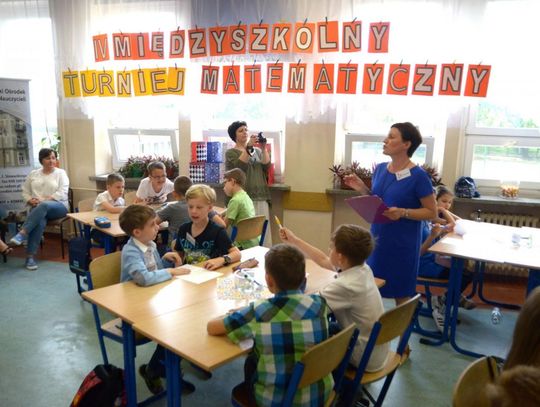 IV Międzyszkolny Turniej Matematyczny w PSP 33 IV Międzyszkolny Turniej Matematyczny w PSP 33