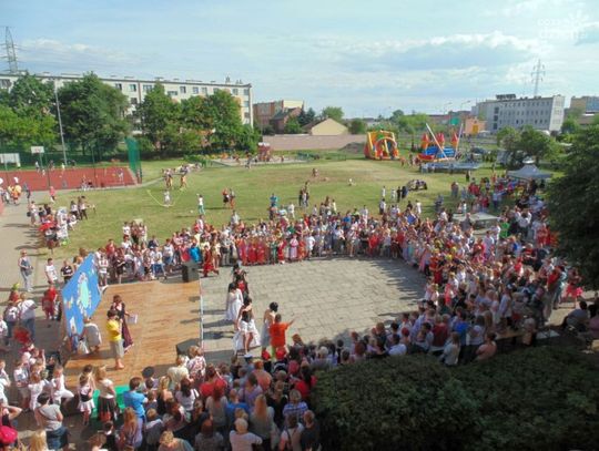 Dzieci Świata-festyn rodzinny w PSP 32 Dzieci Świata-festyn rodzinny w PSP 32