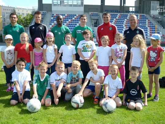 Najfajniejsza pierwsza klasa na treningu z zawodnikami Radomiak Radom Najfajniejsza pierwsza klasa na treningu z zawodnikami Radomiak Radom