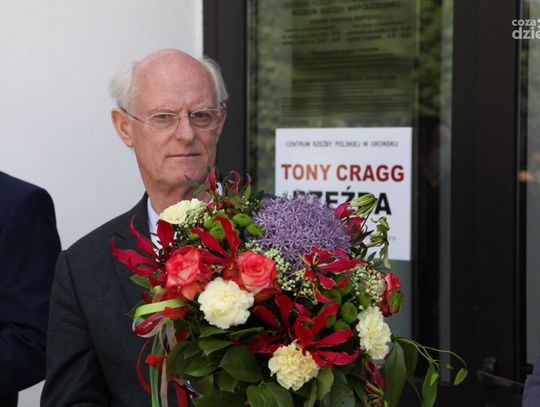 Tony Cragg Tony Cragg