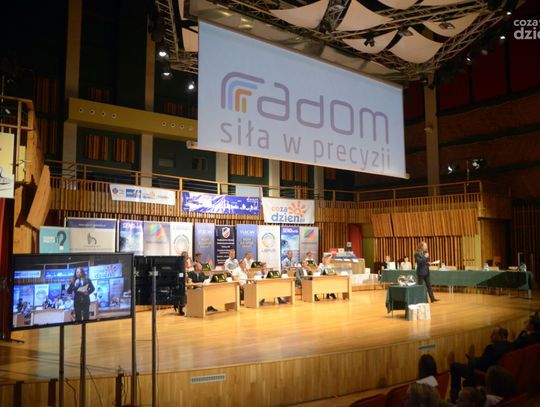 "Kocham Cię szkoło, czyli 7 pytań do..."