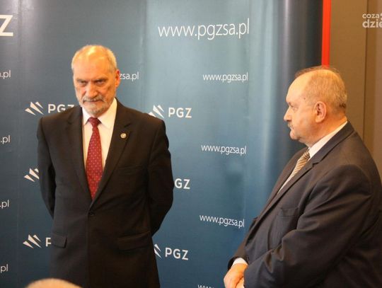 Antoni Macierewicz w Fabryce Broni Antoni Macierewicz w Fabryce Broni