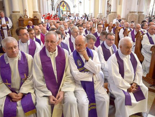 Pogrzeb abp Zimowskiego - dzień drugi uroczystości