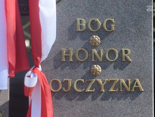 Odsłonięcie pomnika Żołnierzy 72 Pułku Piechoty