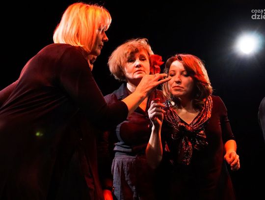 Spektakl Teatru Ruchu "Stacja Radom"