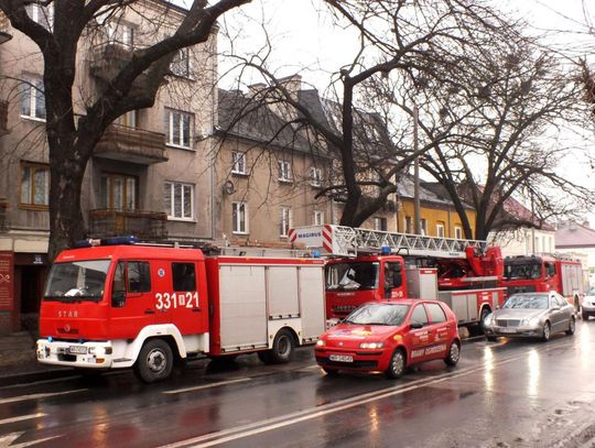 Zadymienie w kamienicy przy ul. Okulickiego