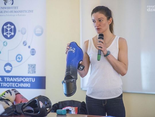 "Kobieta w świecie kickboxingu" - spotkanie z Joanną Różańską