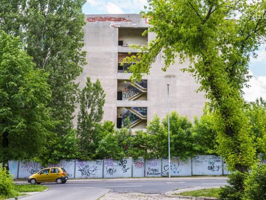 Zapomniane miejsca: budynek magazynowy dawnego "Radoskóru"