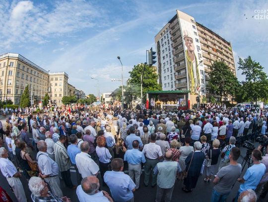 Czerwiec '76 - uroczysta msza święta Czerwiec '76 - uroczysta msza święta