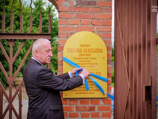 Odsłonięcie tablicy upamiętniającej Chaima Kinclera