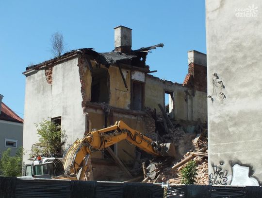 Kamienice przy ul. Reja. Trwa rozbiórka
