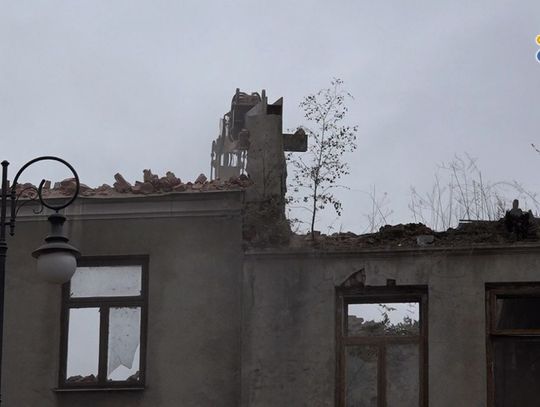 Wyburzanie kamienicy przy Reja