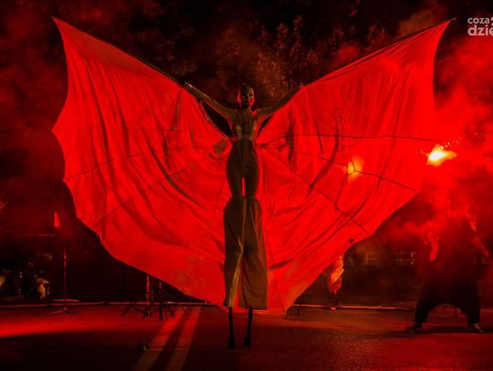 "Locomotora" - pokaz ogniowy na Uliczce Tradycji