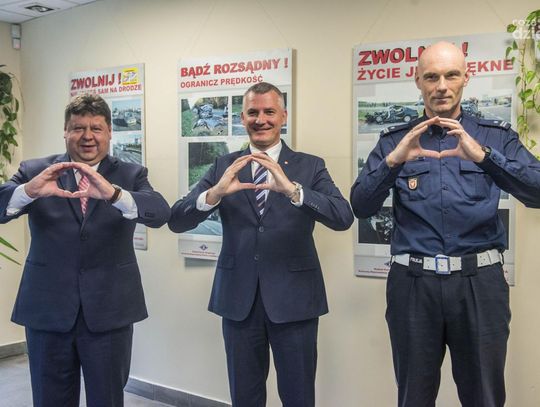 Wystawa z okazji Europejskiego Dnia Bez Wypadku Samochodowego