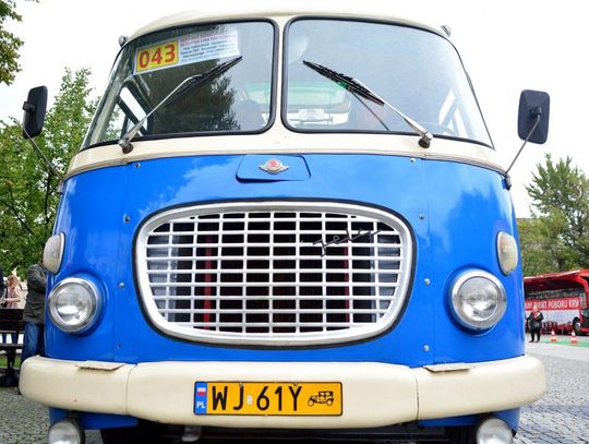 Festyn na placu Corazziego z okazji Dnia bez Samochodu,