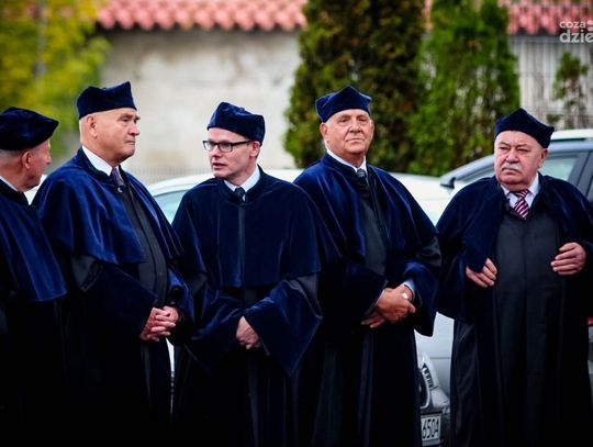 Inauguracja roku akademickiego w WSH Inauguracja roku akademickiego w WSH