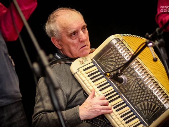 Zawirowania w Amfiteatrze Zawirowania w Amfiteatrze