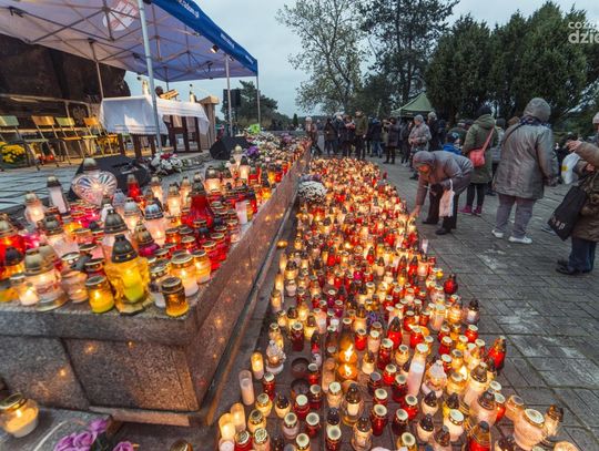 Dzień Wszystkich Świętych - cmentarz na Firleju