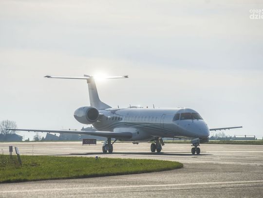 Piłkarze ręczni Paris Saint Germain wylądowali na lotnisku w Radomiu