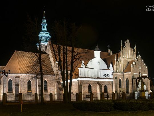 Kościół oo. Bernardynów oświetlony