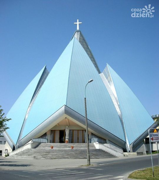 Parafia Matki Bożej Królowej Świata