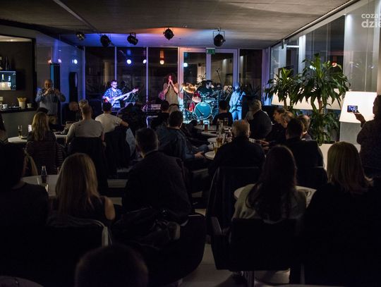 Sens w Cafe Elektrownia