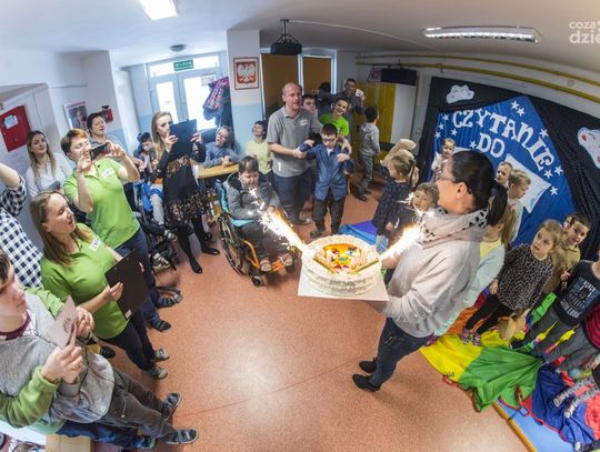 "Czytanie do poduszki" w stowarzyszeniu Budujemy Przystań "Czytanie do poduszki" w stowarzyszeniu Budujemy Przystań