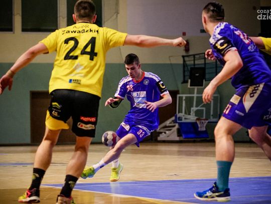 Emocje w klatce i ważne zwycięstwa. Dobry weekend radomskich drużyn!