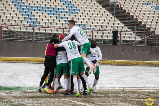 Emocje w klatce i ważne zwycięstwa. Dobry weekend radomskich drużyn!