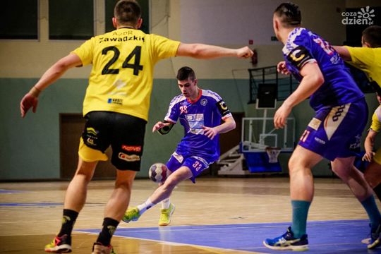 Emocje w klatce i ważne zwycięstwa. Dobry weekend radomskich drużyn!