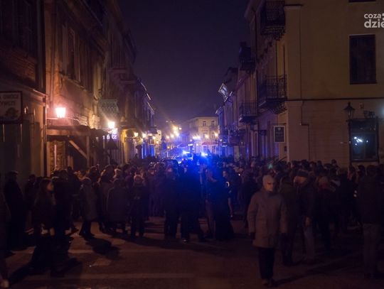 Droga Krzyżowa od kościoła św. Jana – Fara do Katedry Opieki Najświętszej Maryi Panny Droga Krzyżowa od kościoła św. Jana – Fara do Katedry Opieki Najświętszej Maryi Panny