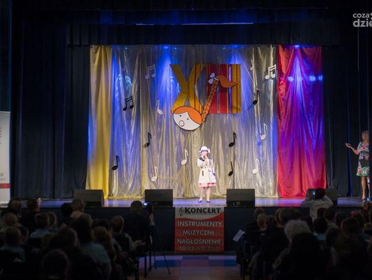 Finał XIII Ogólnopolskiego Festiwalu Piosenki Majki Jeżowskiej "Rytm i Melodia"FinaL Finał XIII Ogólnopolskiego Festiwalu Piosenki Majki Jeżowskiej "Rytm i Melodia"FinaL