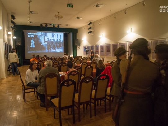 W Resursie odbyło się siódme retro-spotkanie tym razem opisujące historię "Dziewcząt w maciejówkach" W Resursie odbyło się siódme retro-spotkanie tym razem opisujące historię "Dziewcząt w maciejówkach"