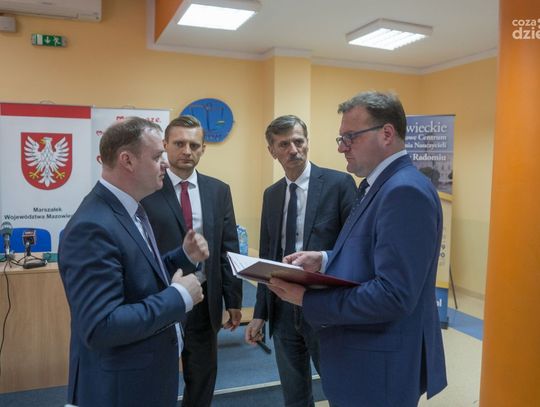 Podpisanie umów w/s dofinansowania dla szkół zawodowych z subregionu radomskiego