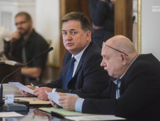 Najlepsze teksty radnych z sesji nadzwyczajnej