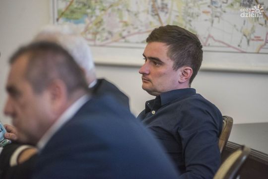 Najlepsze teksty radnych z sesji nadzwyczajnej