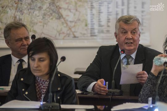 Najlepsze teksty radnych z sesji nadzwyczajnej