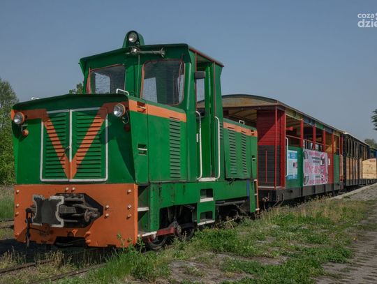 O nowy wagon powiększył się skład kolejki wąskotorowej kursującej na dwóch trasach: Starachowice Wschodnie - Lipie oraz Iłża - Marcule