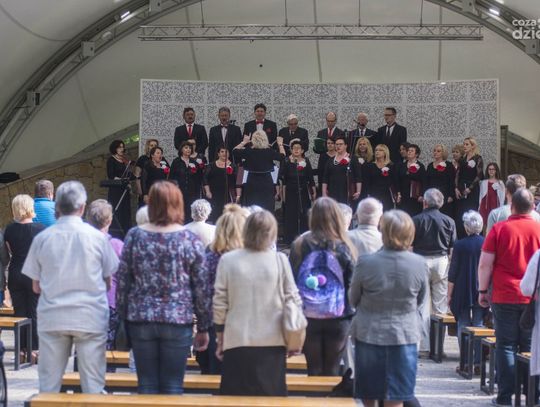 Koncert „Zwyciężył orzeł biały” w parku Kościuszki