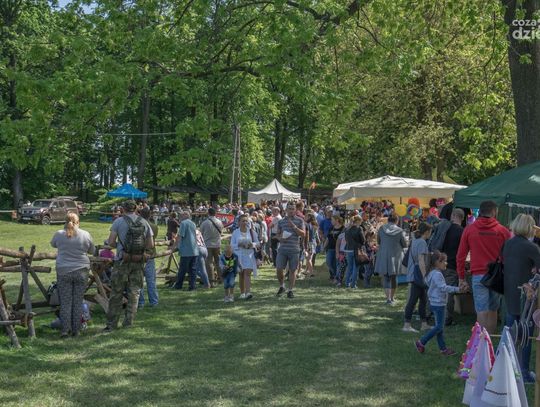 Bicie monet, strzelanie z armatek, pokazy sokolnicze i  wiele innych atrakcji. Wszystko to działo się na niedzielnej części Turnieju Rycerskiego w Iłży