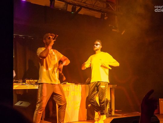 "Coś Przerywa" koncert premierowy grupy Dwa Sławy