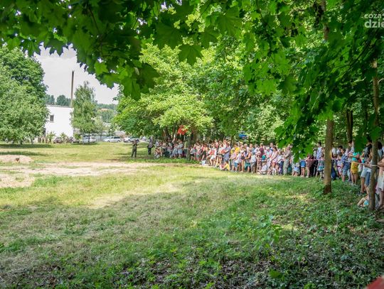 Rodzinny Dzień Dziecka z Biało-Czerwoną w tle 