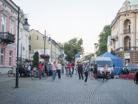 Kameralne Lato - Aktorzy odegrali sceny napadu na niemiecki bank Kameralne Lato - Aktorzy odegrali sceny napadu na niemiecki bank