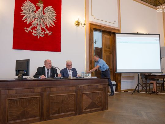 Nadzwyczajna Sesja Rady Miejskiej dotycząca "Założeń i celi polityki energetycznej dla Radomia w latach 2018 - 2025