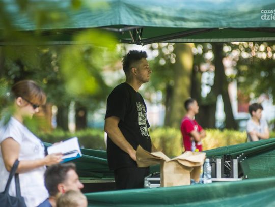 Stonehenge - muzyka irlandzka i szkocka w muszli koncertowej (zdjęcia)