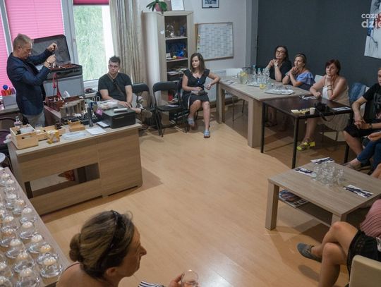 Fosa Pełna Kultury -"Anatomia Perfum" warsztaty z Piotrem Czarneckim