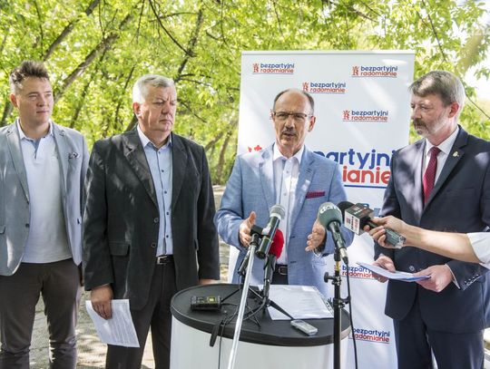 Bezpartyjni Radomianie - konferencja w Amfiteatrze (zdjęcia) Bezpartyjni Radomianie - konferencja w Amfiteatrze (zdjęcia)