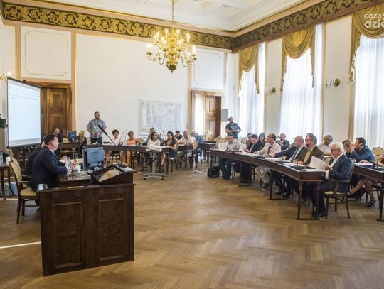 LXXX. nadzwyczajna sesja Rady Miejskiej (zdjęcia) LXXX. nadzwyczajna sesja Rady Miejskiej (zdjęcia)