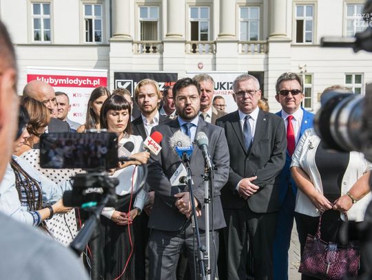 Robert Mordak kandydatem Kukiz'15 na prezydenta Radomia (zdjęcia) Robert Mordak kandydatem Kukiz'15 na prezydenta Radomia (zdjęcia)