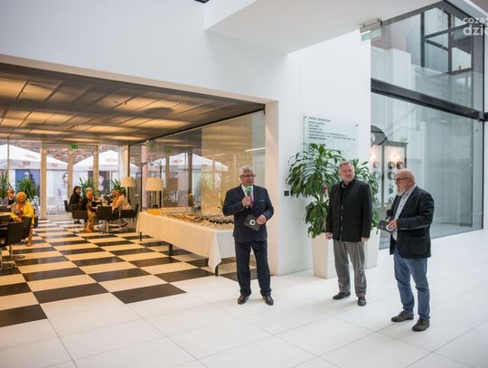 "Tańcząc w Ciemnościach" wernisaż Leszka Lewandowskiego